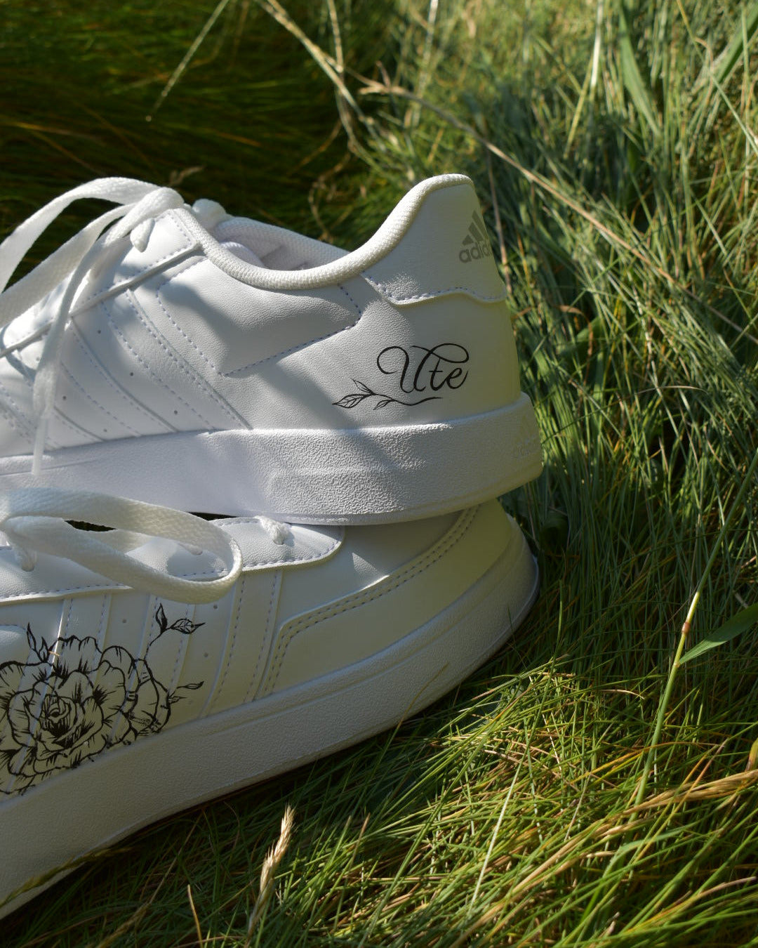 Roses - Black & White